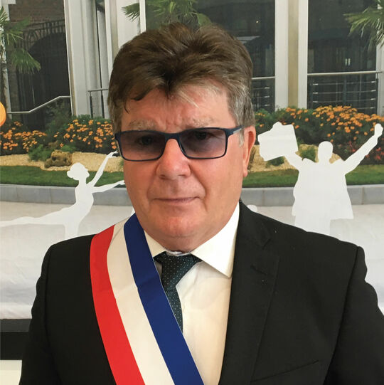 Gérard Bizet, maire de Noyelles-Godault